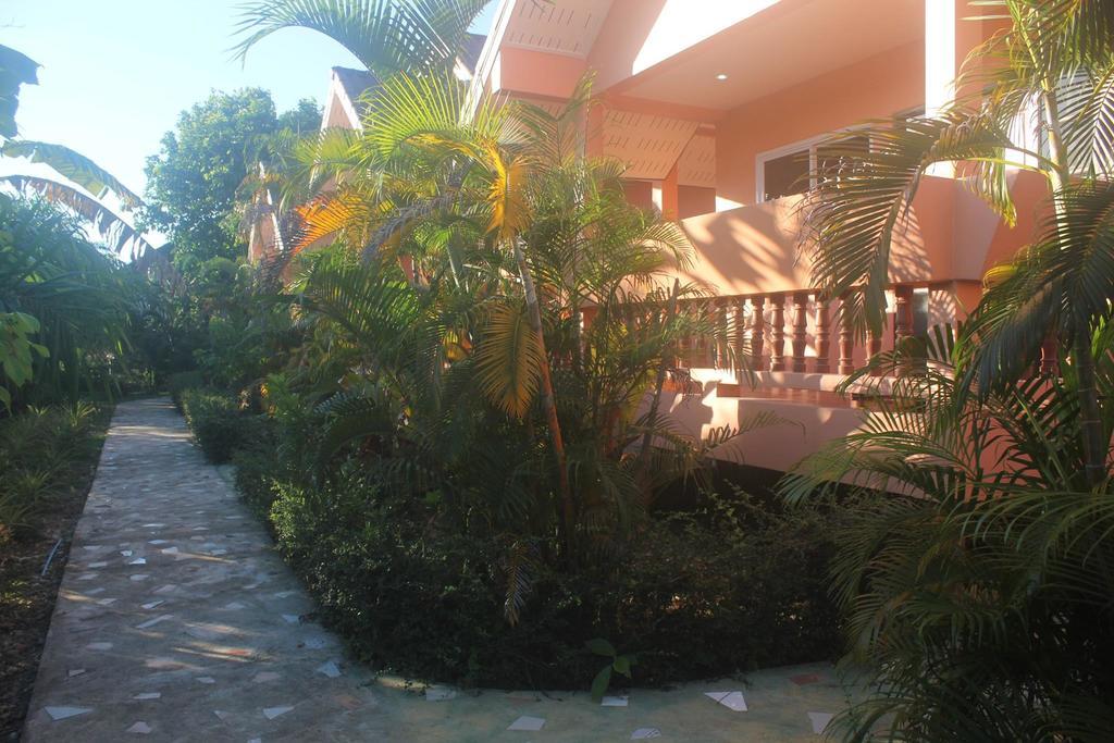 Hotel Baan Mek Lom Khao Lak Zewnętrze zdjęcie