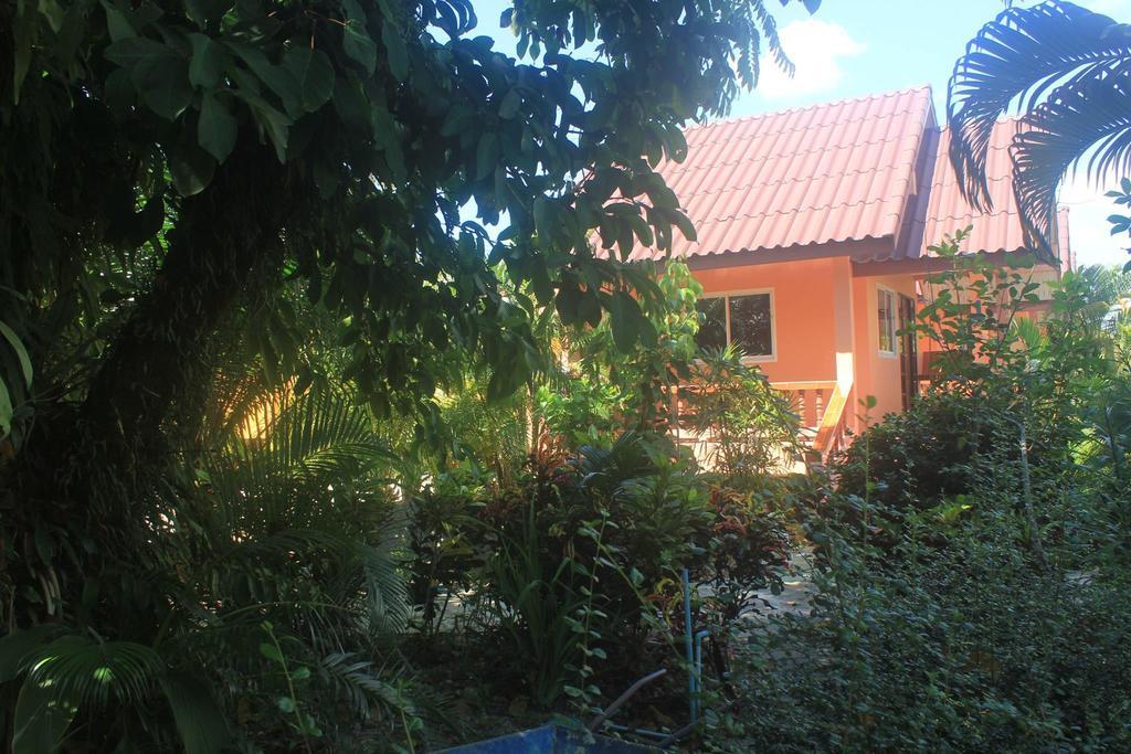 Hotel Baan Mek Lom Khao Lak Zewnętrze zdjęcie