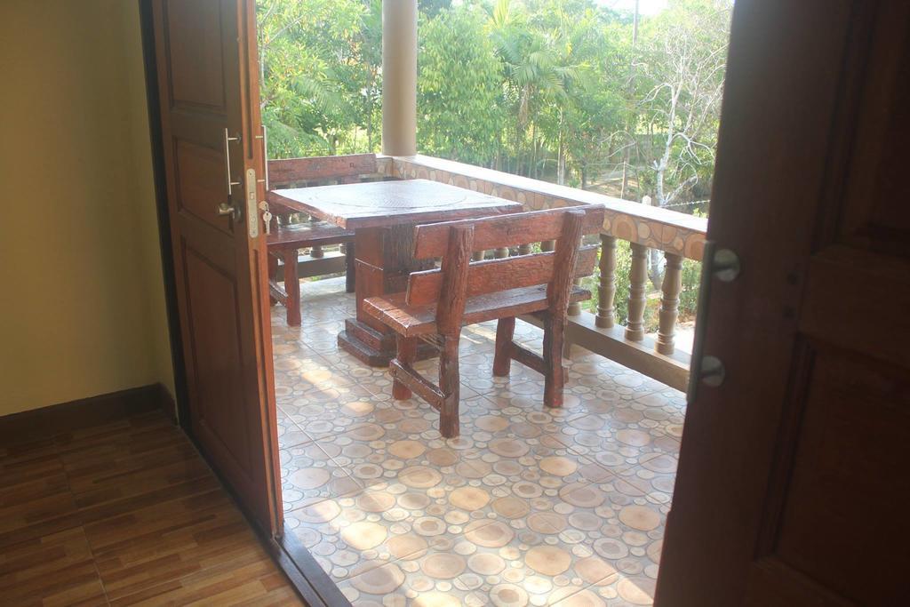 Hotel Baan Mek Lom Khao Lak Zewnętrze zdjęcie