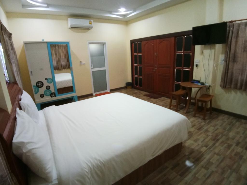 Hotel Baan Mek Lom Khao Lak Zewnętrze zdjęcie